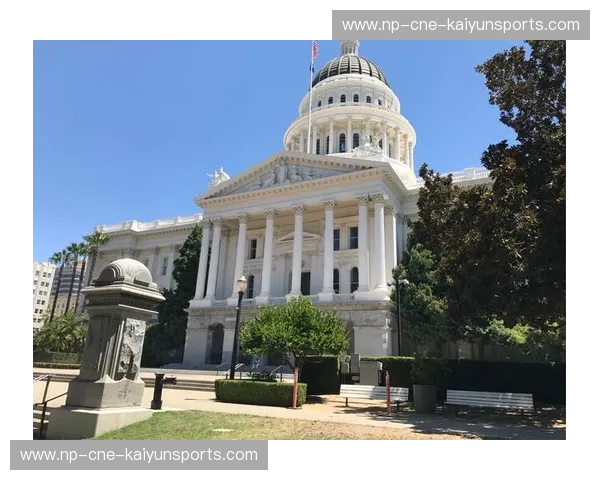 紫金之巅外的冰与火：当萨克拉门托的“光束”照进风城联合中心